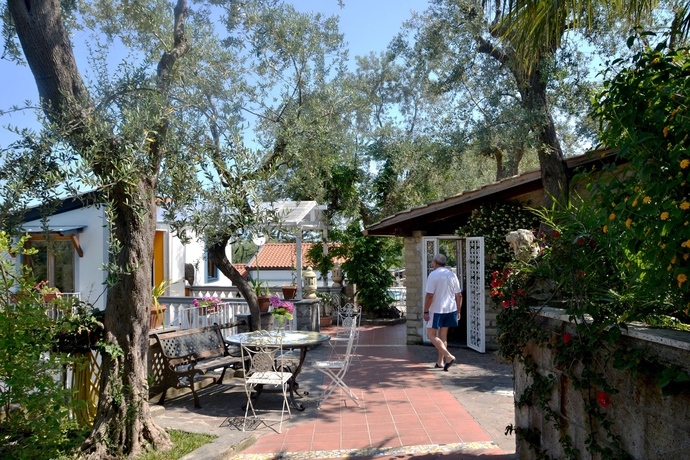 Imagen de los exteriores del Villa Giovanna, Sorrento. Foto 10