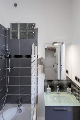 Imagen de la habitación del Villa Hôtel Gounod. Foto 5