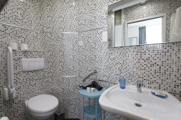 Imagen de la habitación del Villa Hôtel Gounod. Foto 6