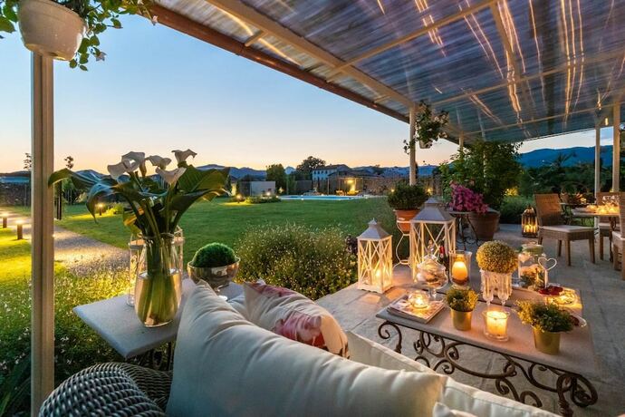 Imagen general del Villa Hugo in Lucca With 5 Bedrooms and 6 Bathrooms. Foto 4