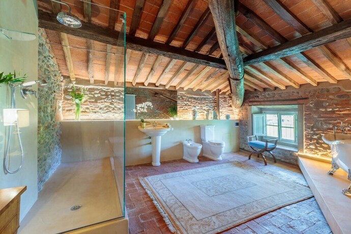 Imagen general del Villa Hugo in Lucca With 5 Bedrooms and 6 Bathrooms. Foto 12