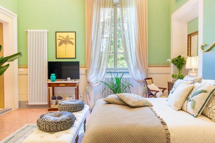 Imagen general del Villa Hugo in Lucca With 5 Bedrooms and 6 Bathrooms. Foto 18