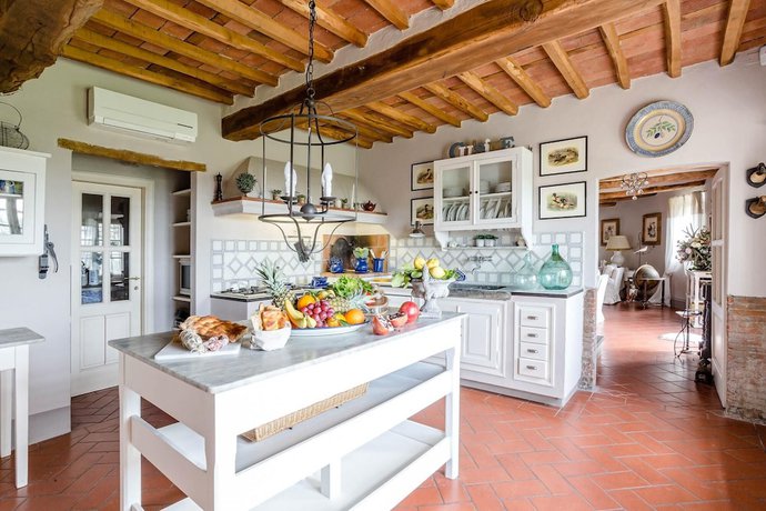 Imagen de la habitación del Villa Il Palagio in Capannori. Foto 1