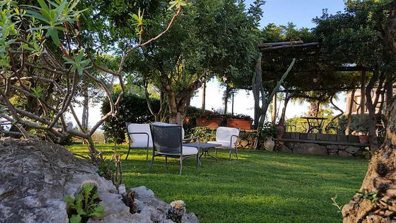 Imagen de la habitación del Villa Jasmine in Sant Agata sui Due Golfi. Foto 1