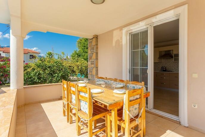 Imagen general del Villa Kubra Large Private Pool A C Wifi Car Not Required - 3162. Foto 2
