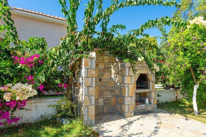 Imagen general del Villa Kubra Large Private Pool A C Wifi Car Not Required - 3162. Foto 12