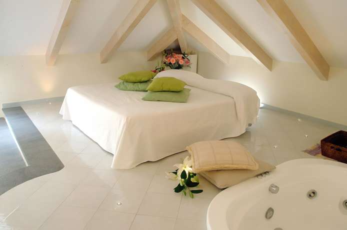 Imagen de la habitación del Villa Lara Hotel. Foto 3