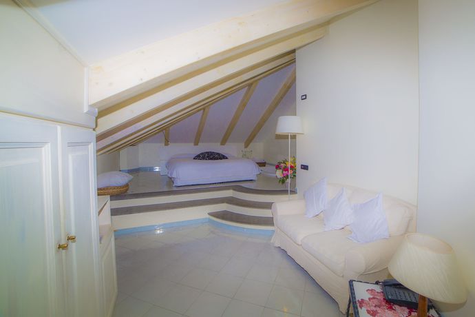 Imagen de la habitación del Villa Lara Hotel. Foto 6