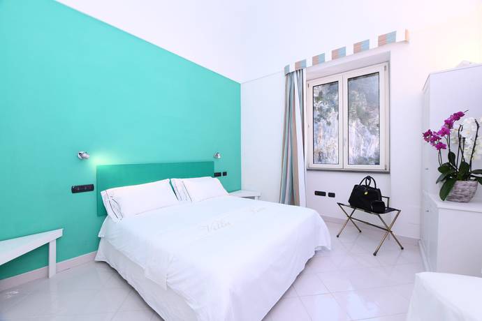 Imagen de la habitación del Villa Lara Hotel. Foto 7