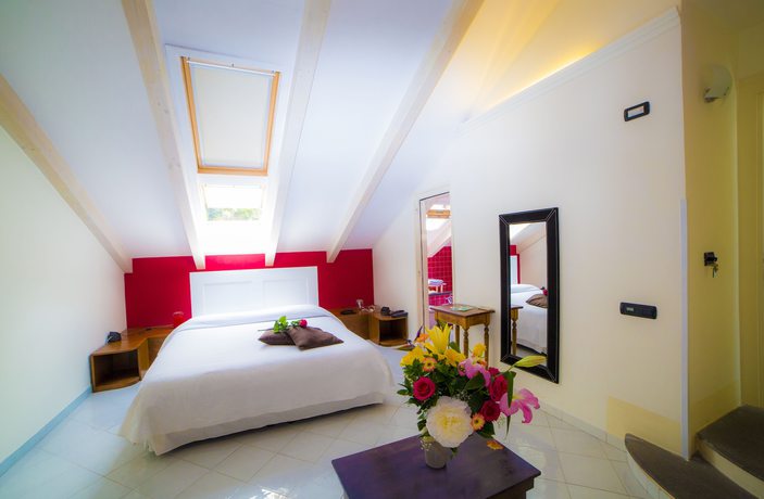 Imagen de la habitación del Villa Lara Hotel. Foto 19