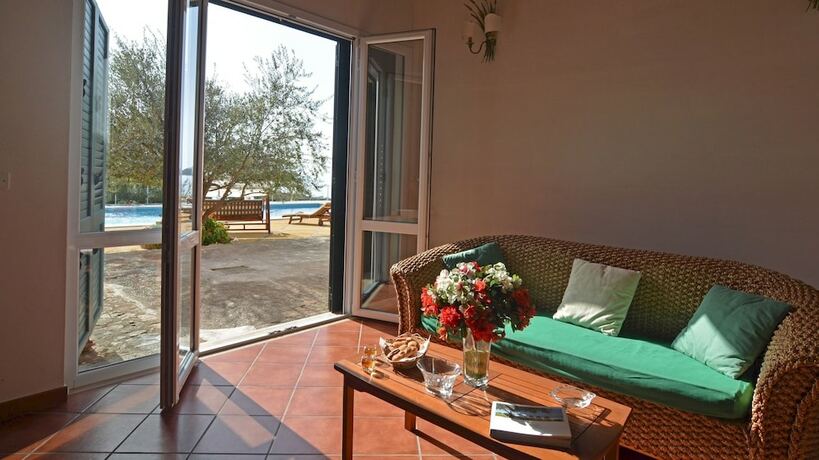 Imagen general del Villa Le Sorbe 12 in Caronia. Foto 4