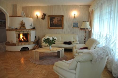 Imagen de los interiores del Villa Leonardo. Foto 6