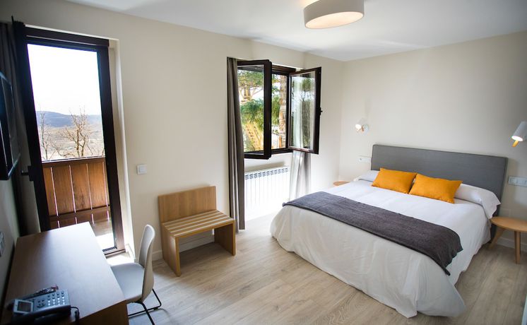 Imagen de la habitación del Villa Lucerna Sports and Hotel Resort. Foto 11