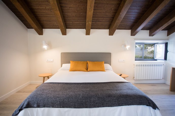 Imagen de la habitación del Villa Lucerna Sports and Hotel Resort. Foto 13