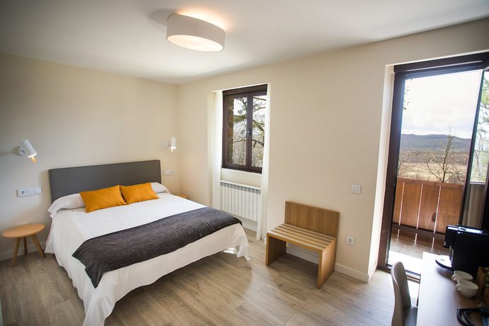 Imagen de la habitación del Villa Lucerna Sports and Hotel Resort. Foto 15