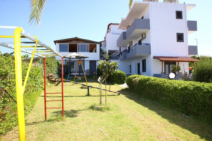Imagen de los exteriores del Villa Marina, Hersonissos. Foto 11