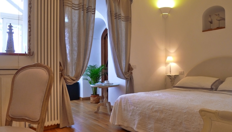 Imagen de la habitación del Villa Mary Suites. Foto 5