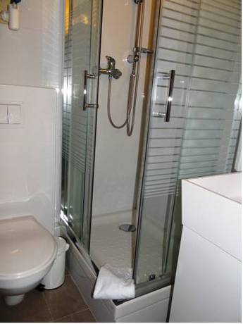 Imagen de la habitación del Villa Montmartre. Foto 8