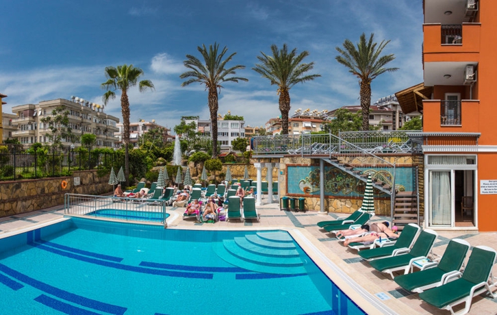 Imagen de la piscina del Villa Moonflower Aparts and Suites - All Inclusive. Foto 5