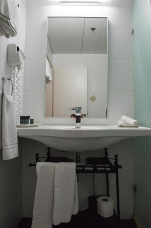 Imagen de la habitación del Villa Nazareth Hotel. Foto 14