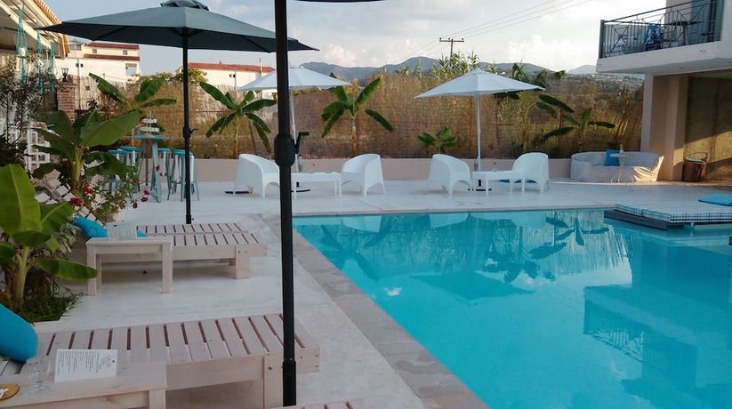 Imagen de la piscina del Villa Olga Lounge Hotel. Foto 19