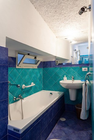 Imagen de la habitación del Villa Pizzo in Massa Lubrense. Foto 17