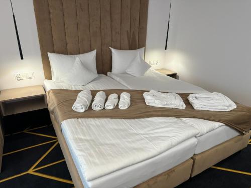 Imagen de la habitación del Villa Posh All Suites Hotel. Foto 18