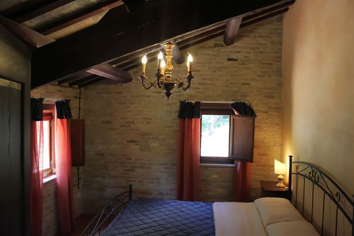 Imagen de los exteriores del Villa Rinalducci. Foto 12