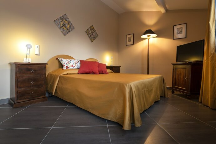 Imagen de la habitación del Villa San Lorenzo. Foto 31