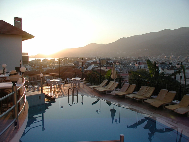 Imagen de la piscina del Villa Sonata. Foto 12