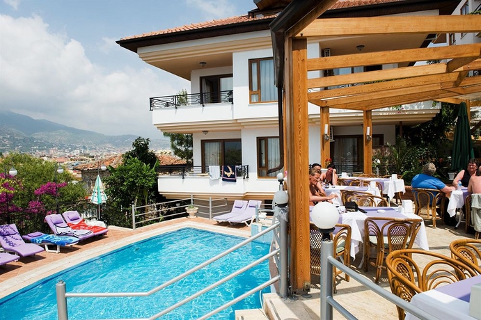 Imagen de la piscina del Villa Sonata. Foto 13