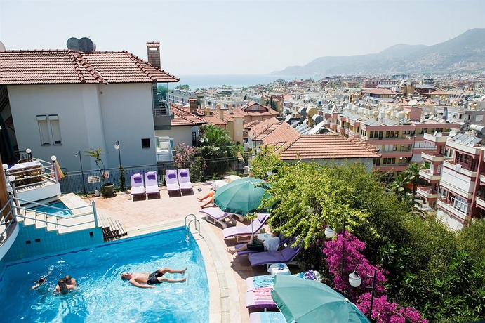 Imagen de la piscina del Villa Sonata. Foto 15