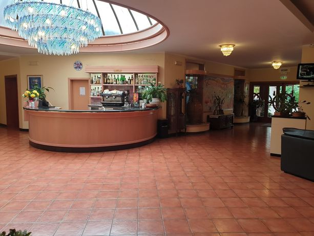Imagen de los interiores del Villa Strassoldo, EX: Attianese Hotel Restaurant. Foto 19