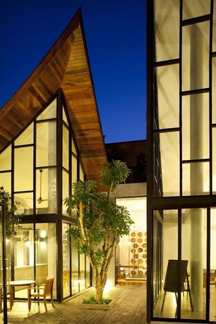 Imagen de los exteriores del Villa Thalanena By The Beach. Foto 8