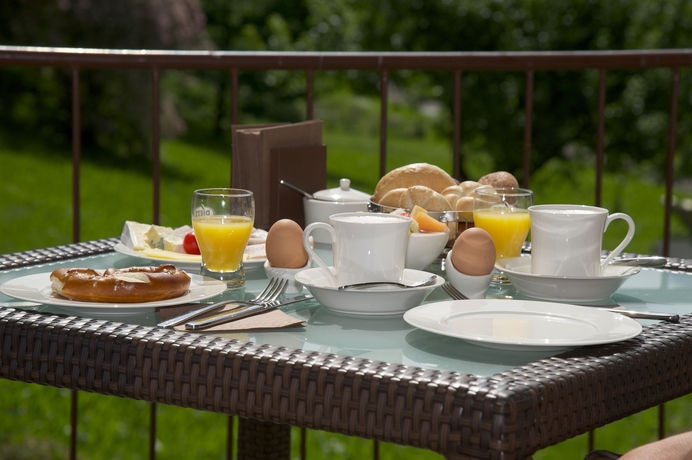 Imagen del bar/restaurante del Villa Toscana. Foto 8