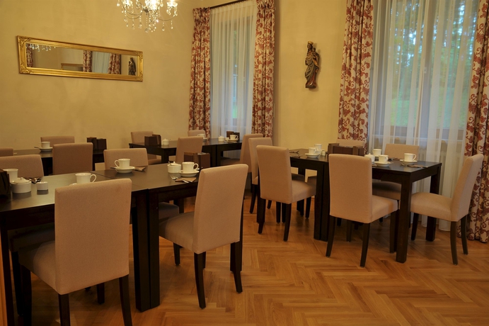 Imagen del bar/restaurante del Villa Toscana. Foto 9