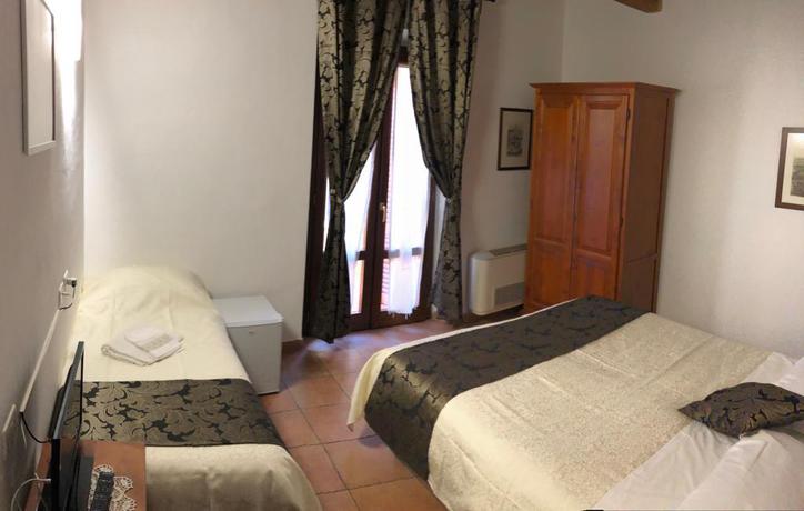 Imagen de la habitación del Villa Tuscany Siena. Foto 6