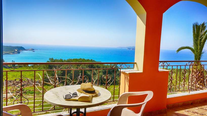 Imagen de los exteriores del Villa Voula. Foto 17