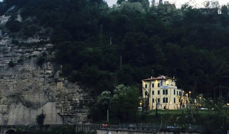 Imagen general del Villa del Sasso. Foto 6