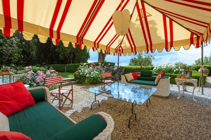 Imagen general del Villa di Tizzano Luxurious Retreat in Paradise. Foto 12