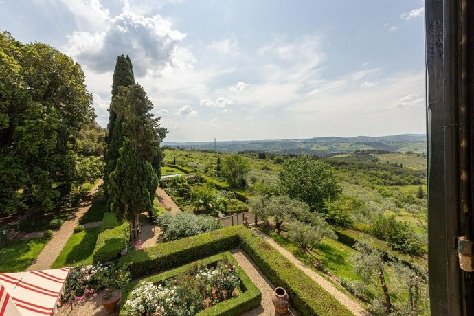 Imagen general del Villa di Tizzano Luxurious Retreat in Paradise. Foto 14