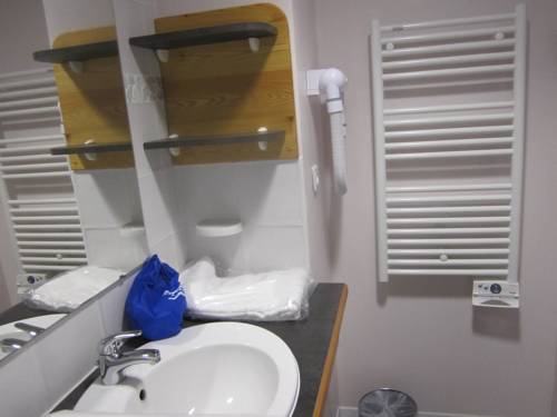 Imagen de la habitación del Village Club Les Hyvans. Foto 3