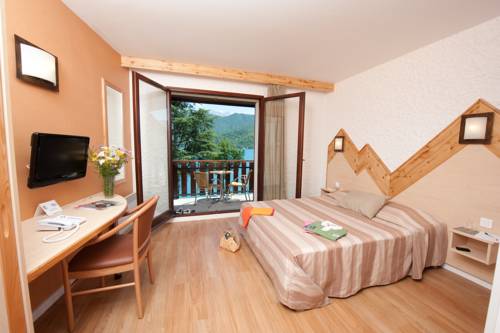 Imagen de la habitación del Village Club Les Hyvans. Foto 6