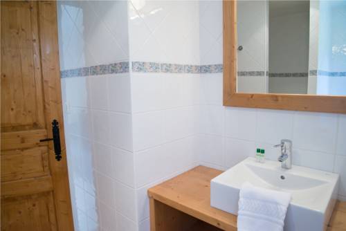 Imagen de la habitación del Village De G&icirc;tes Les Chalets De L'aubrac. Foto 15