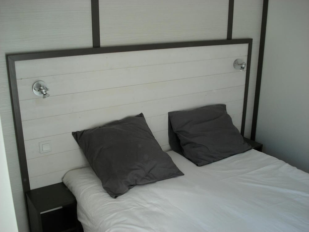 Imagen de la habitación del Village Vacances Chateau De Tr&eacute;ambert. Foto 8