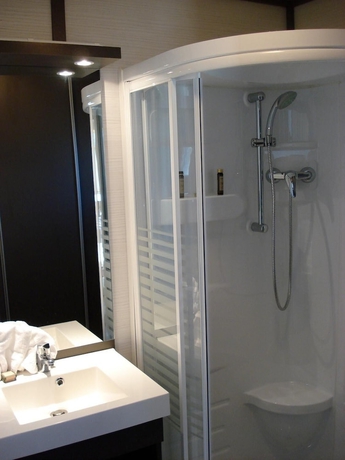 Imagen de la habitación del Village Vacances Chateau De Tr&eacute;ambert. Foto 11