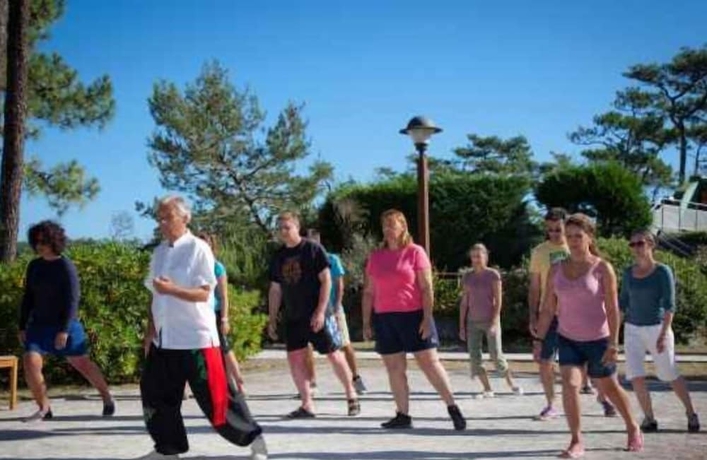 Imagen de los interiores del Village Vacances La Forêt Des Landes. Foto 10