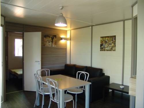Imagen de la habitación del Village de vacances La Colline Des Ocres. Foto 15
