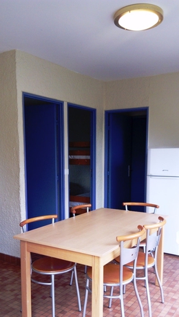 Imagen de la habitación del Village de vacances Le S&eacute;n&eacute;quet. Foto 13