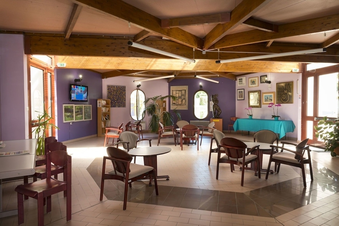 Imagen de los interiores del Village vacances L&eacute;o Lagrange Montbrun. Foto 16